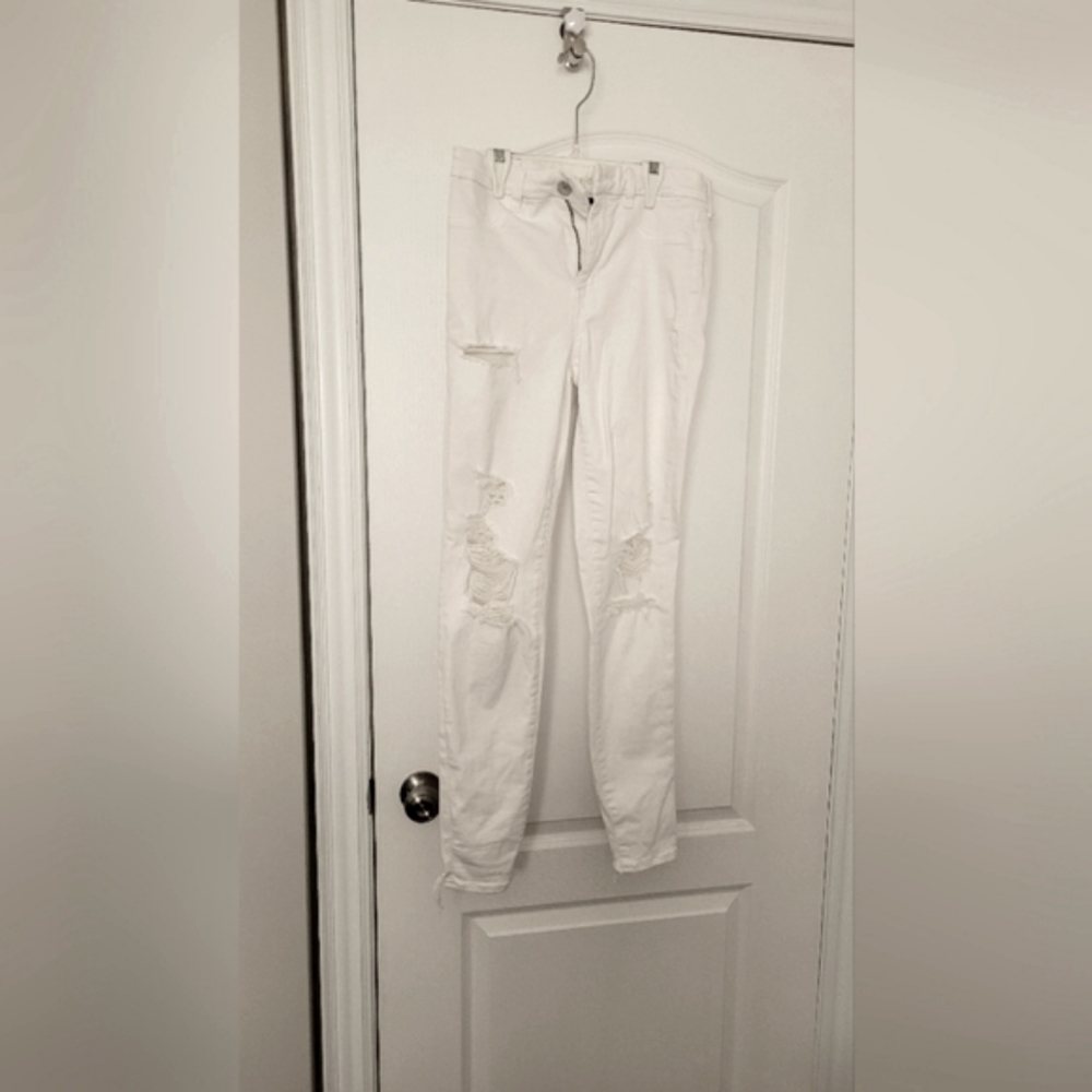 American Eagle next level distressed stretch skinny jeggings